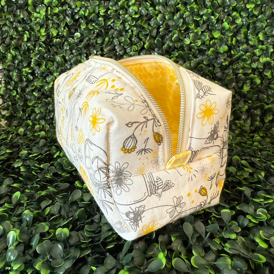 Medium Yellow Bee Makeup Bag