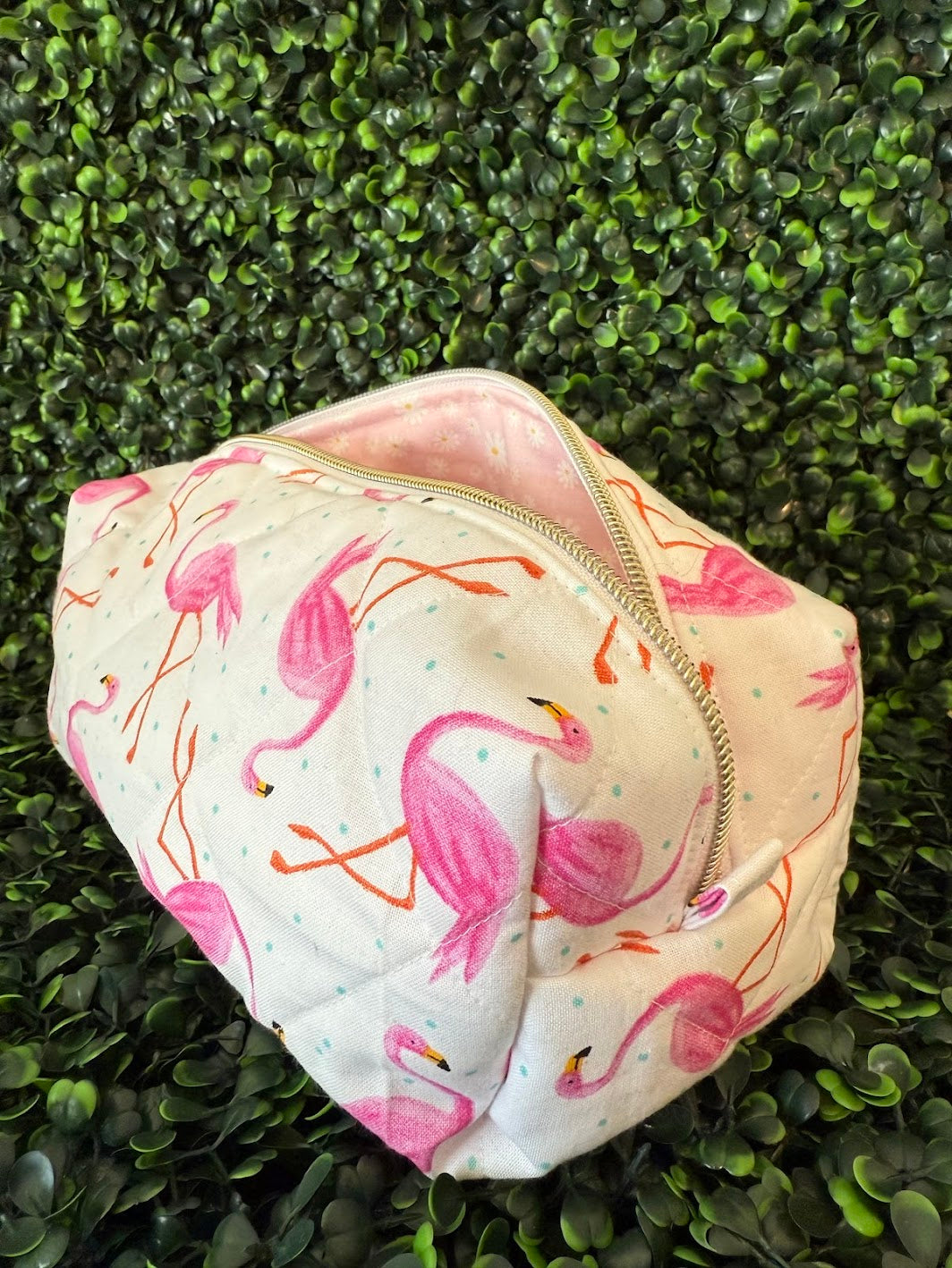 Medium Flamingo Makeup Bag