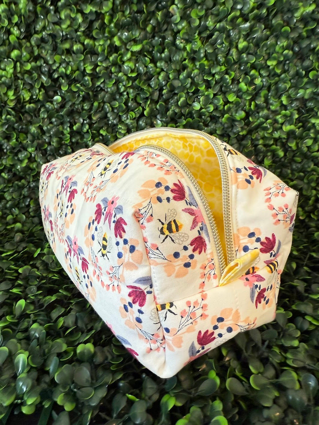 Medium Floral Bee Makeup Bag